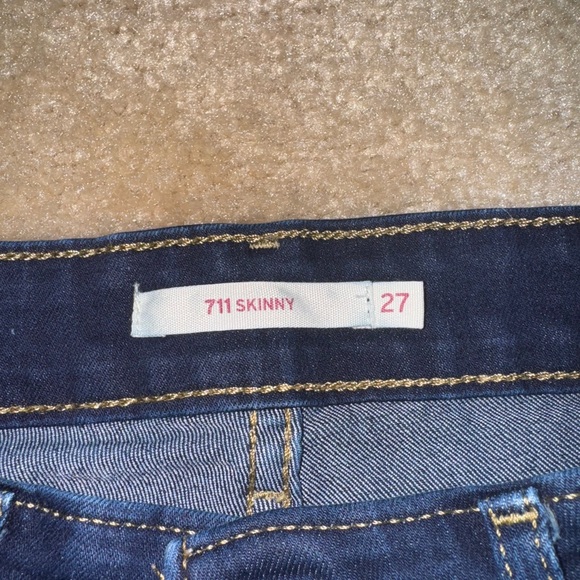 Levi's Women's Dark Blue Skinny Jeans - Picture 3 of 4